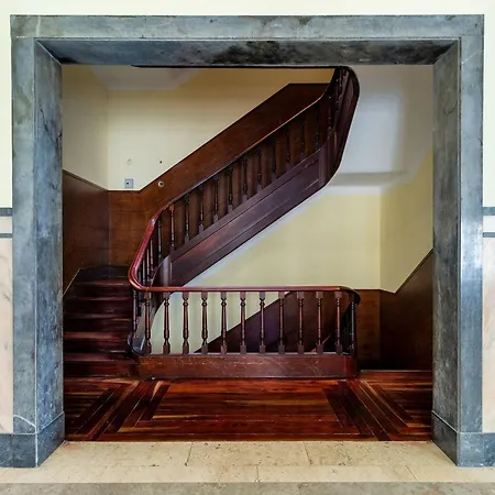 Chagas 17 By Hill * Lisboa